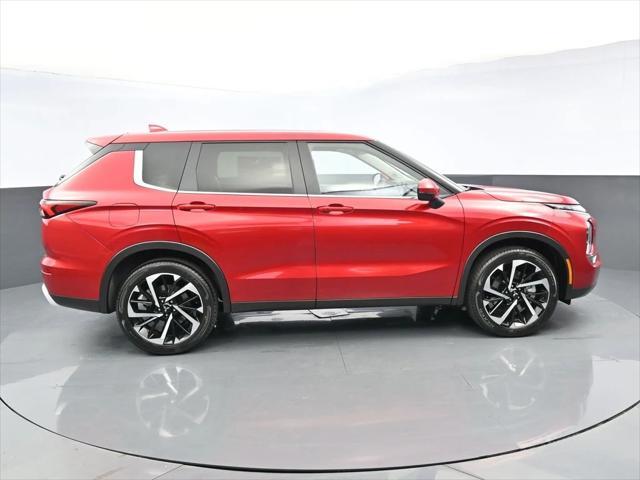 new 2024 Mitsubishi Outlander car, priced at $36,305