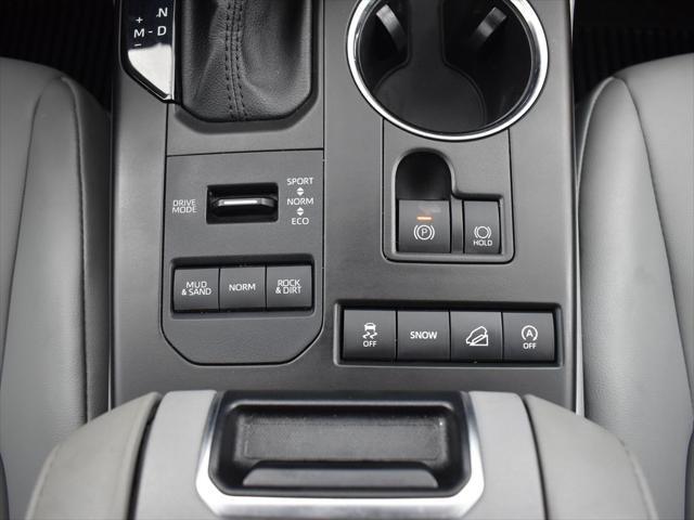 used 2021 Toyota Highlander car, priced at $31,797