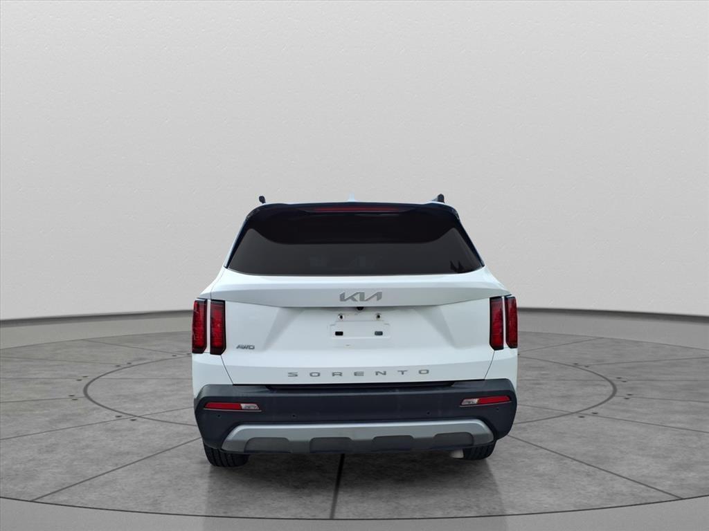 used 2022 Kia Sorento car, priced at $23,877