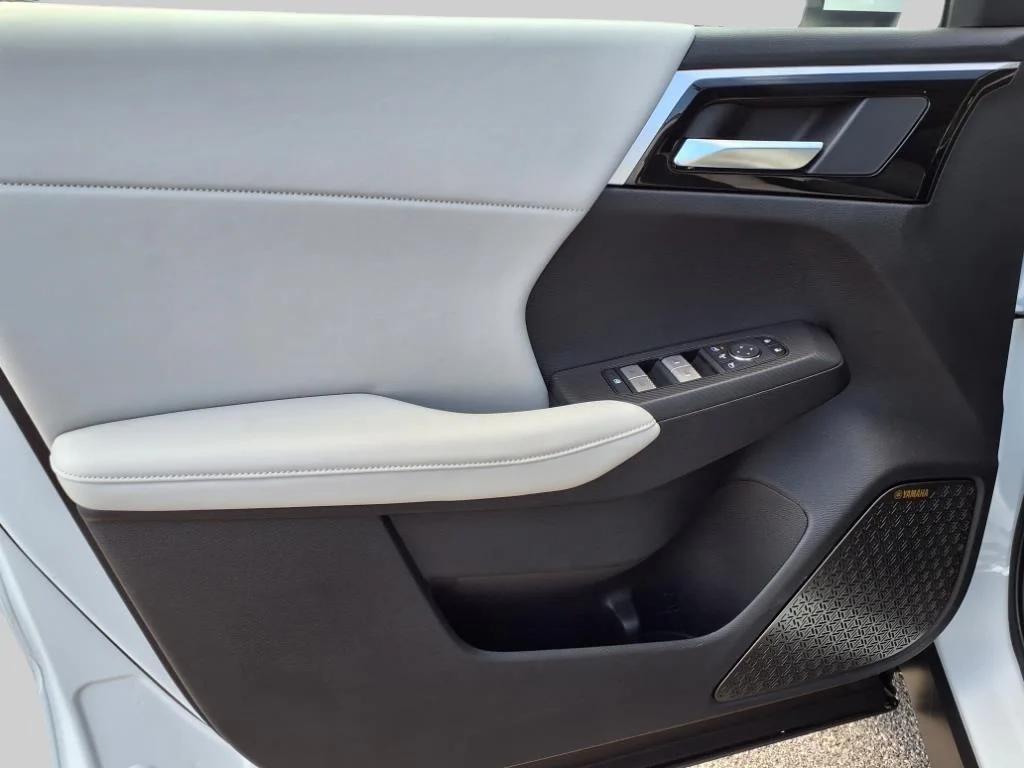 new 2025 Mitsubishi Outlander car, priced at $38,480