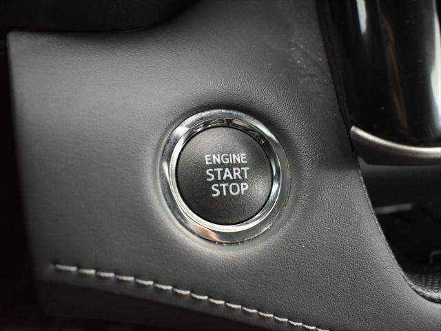used 2022 Toyota Highlander car, priced at $35,597