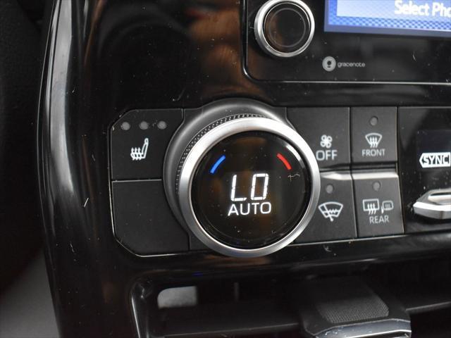 used 2022 Toyota Highlander car, priced at $35,597