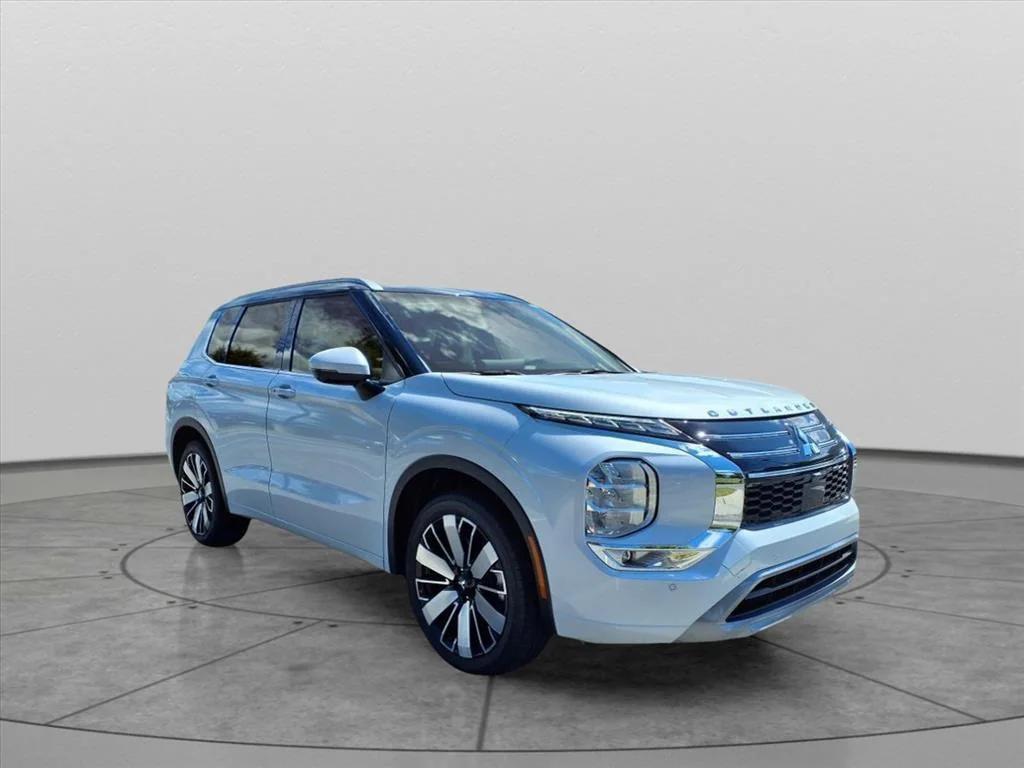 new 2025 Mitsubishi Outlander car, priced at $41,695