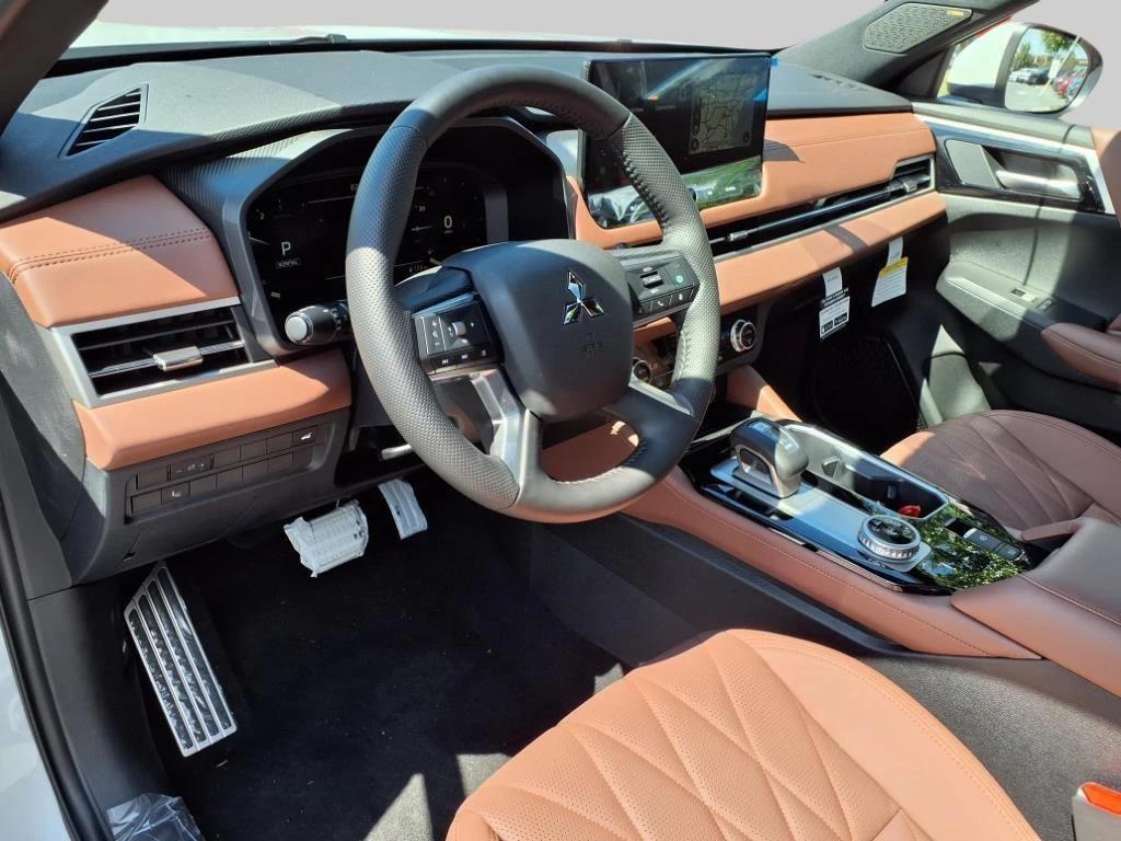 new 2025 Mitsubishi Outlander car, priced at $41,695