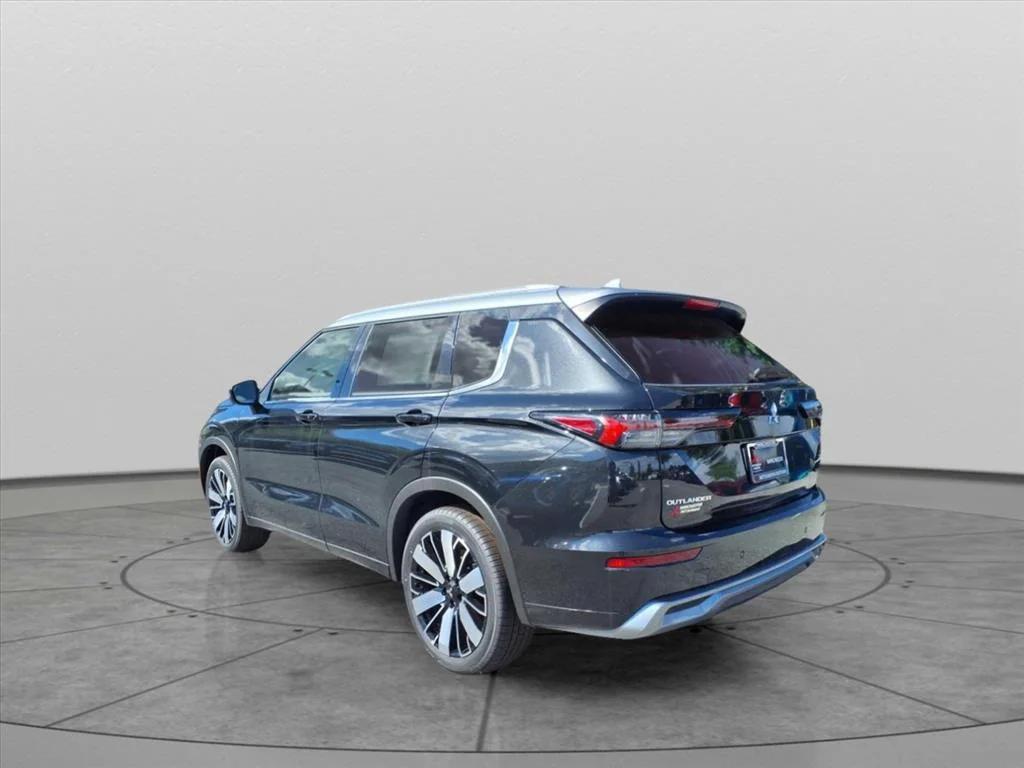 new 2025 Mitsubishi Outlander car, priced at $43,640
