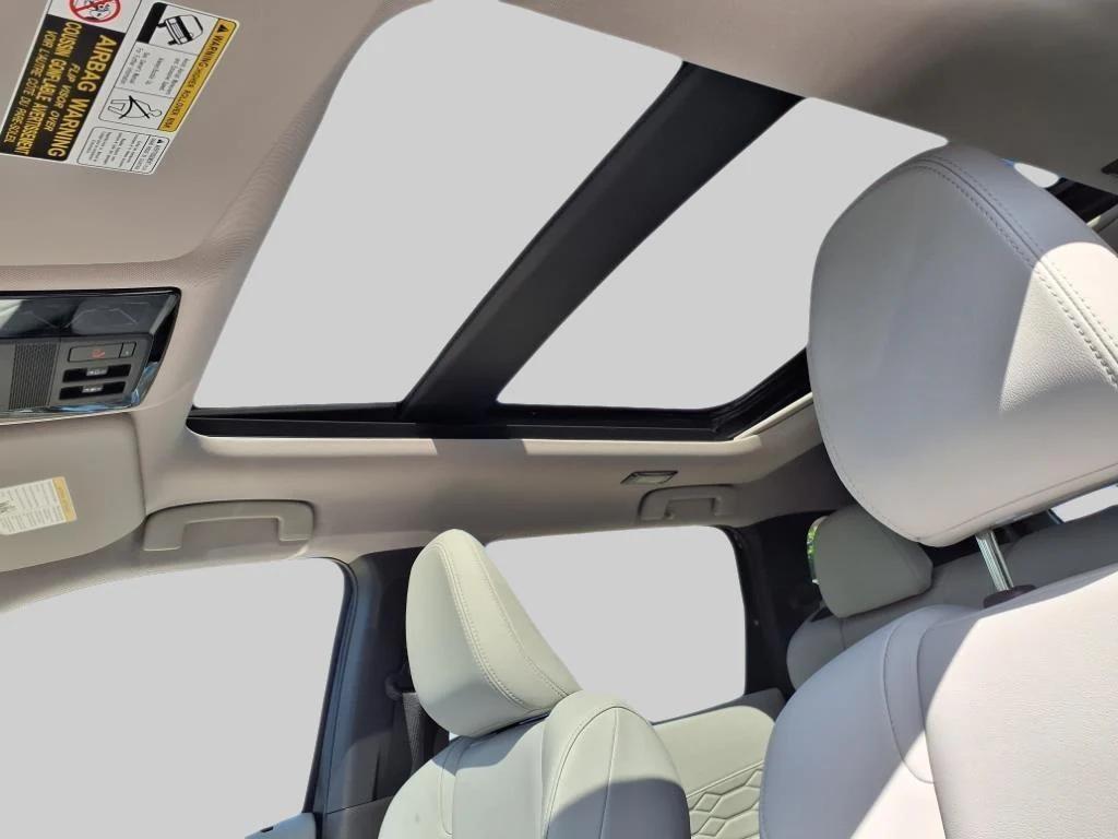 new 2025 Mitsubishi Outlander car, priced at $43,640