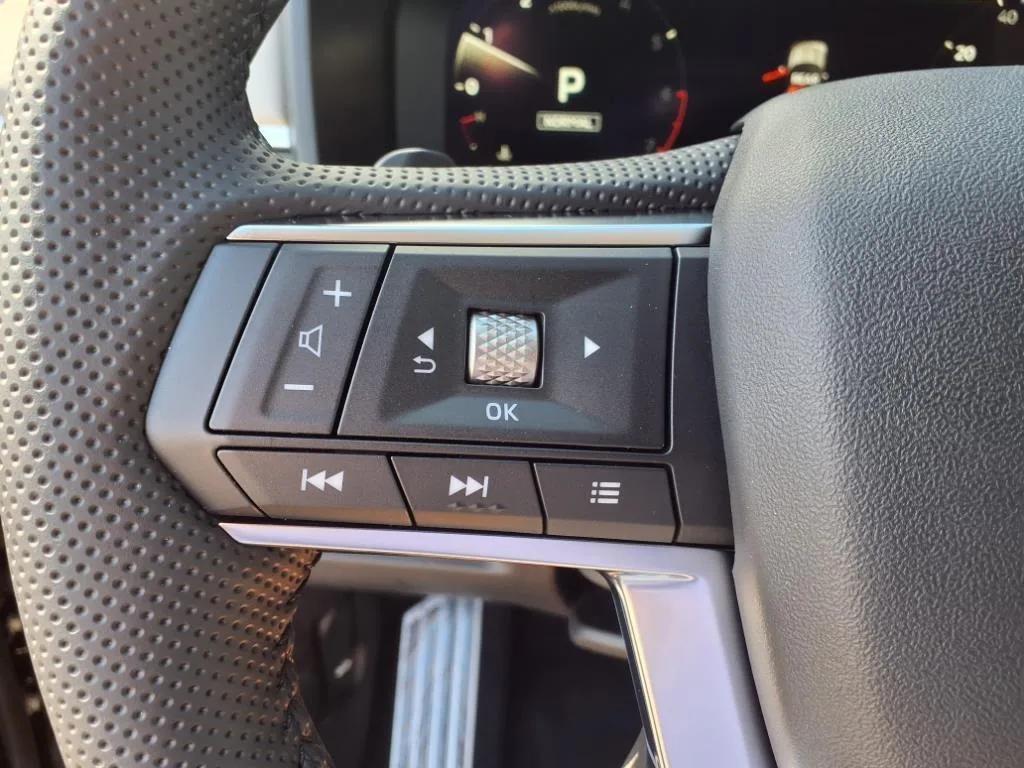new 2025 Mitsubishi Outlander car, priced at $43,640