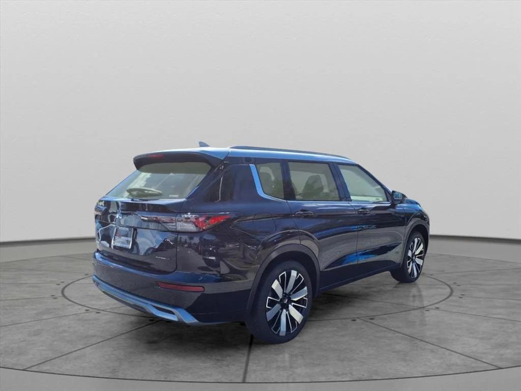 new 2025 Mitsubishi Outlander car, priced at $43,640
