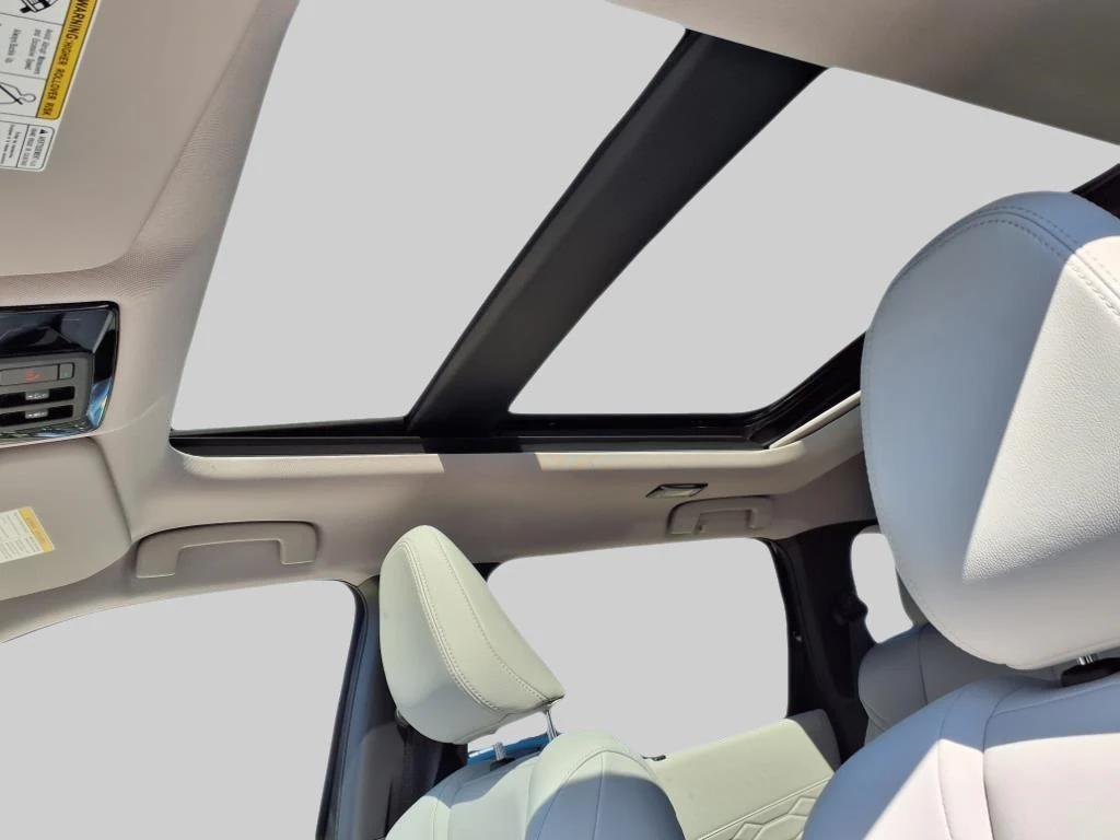 new 2025 Mitsubishi Outlander car, priced at $43,640