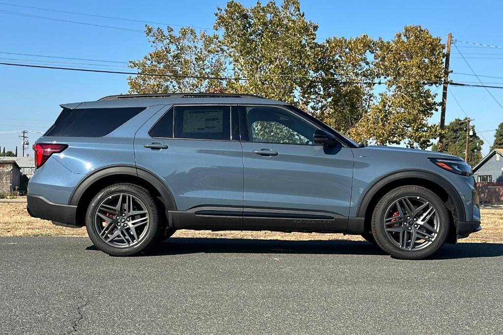 new 2025 Ford Explorer car, priced at $48,168