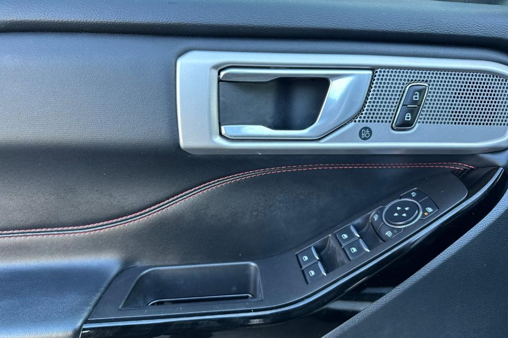 used 2023 Ford Explorer car, priced at $35,899