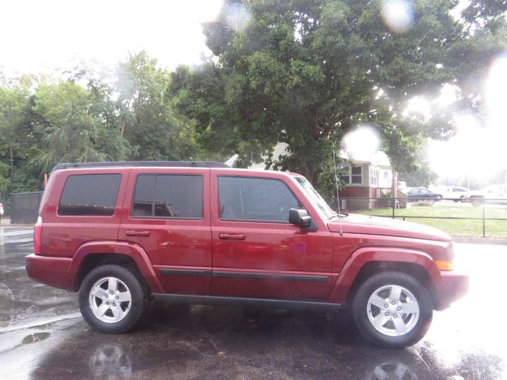 used 2007 Jeep Commander car, priced at $4,997