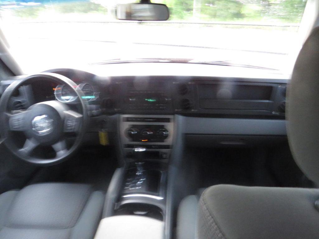 used 2007 Jeep Commander car, priced at $4,997