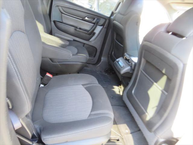 used 2013 Chevrolet Traverse car, priced at $6,197