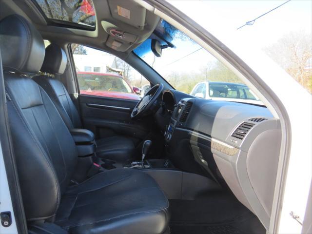 used 2009 Hyundai Santa Fe car, priced at $3,997