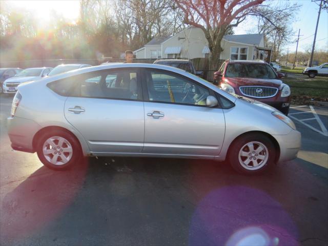 used 2004 Toyota Prius car, priced at $4,197