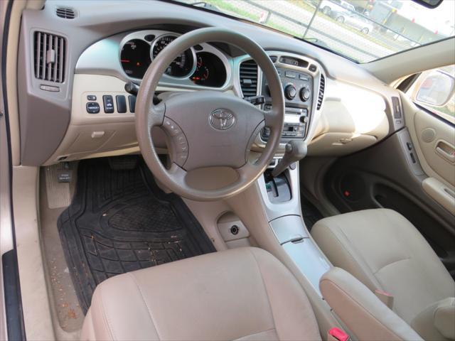 used 2007 Toyota Highlander Hybrid car, priced at $5,997