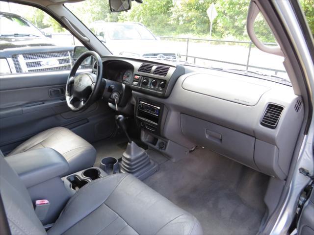 used 2000 Nissan Xterra car, priced at $4,997