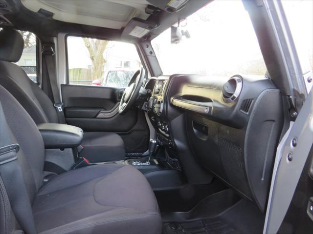 used 2014 Jeep Wrangler Unlimited car, priced at $15,997