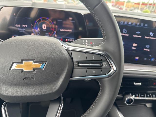 new 2025 Chevrolet Suburban car, priced at $69,610