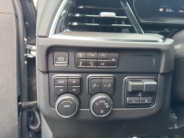 new 2025 Chevrolet Suburban car, priced at $69,610