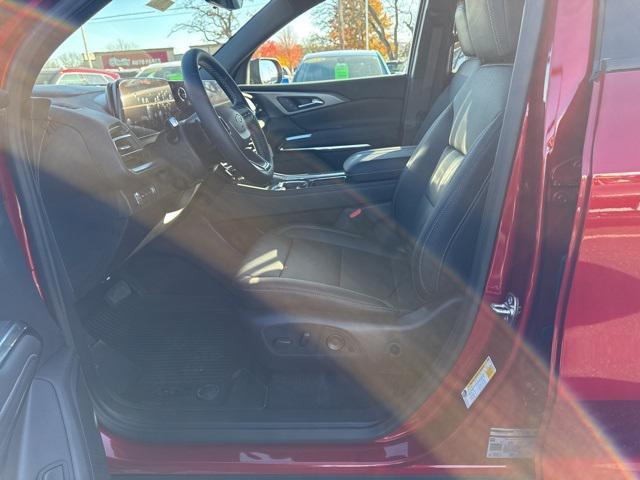 new 2026 Chevrolet Traverse car, priced at $48,621