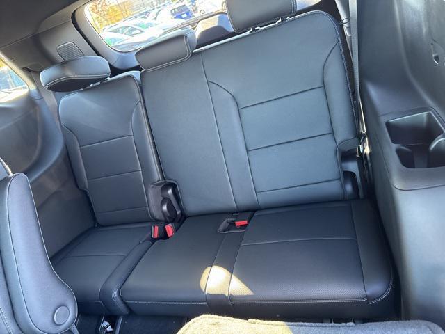 new 2026 Chevrolet Traverse car, priced at $48,621