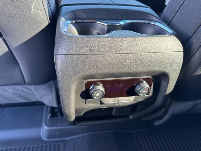 new 2026 Chevrolet Traverse car, priced at $48,621