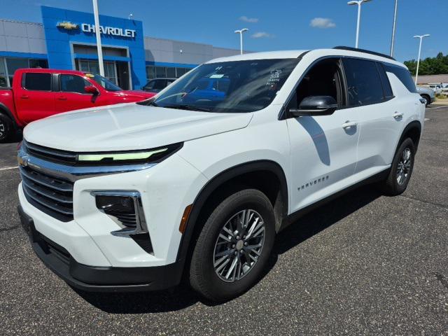 used 2025 Chevrolet Traverse car, priced at $41,986