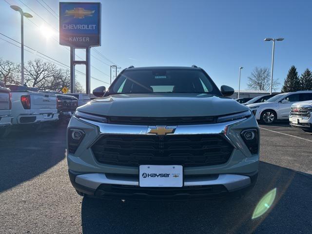 new 2025 Chevrolet TrailBlazer car, priced at $32,320