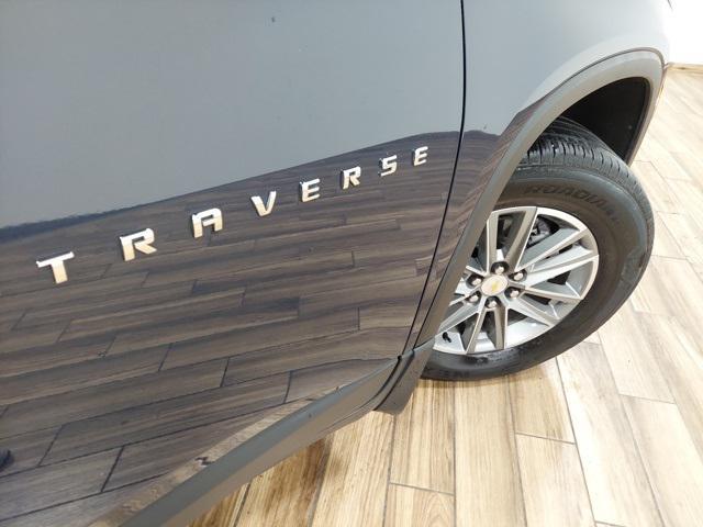 used 2022 Chevrolet Traverse car, priced at $24,854