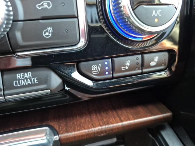 used 2024 GMC Yukon XL car, priced at $87,966