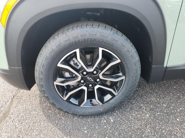 new 2025 Chevrolet TrailBlazer car, priced at $30,835