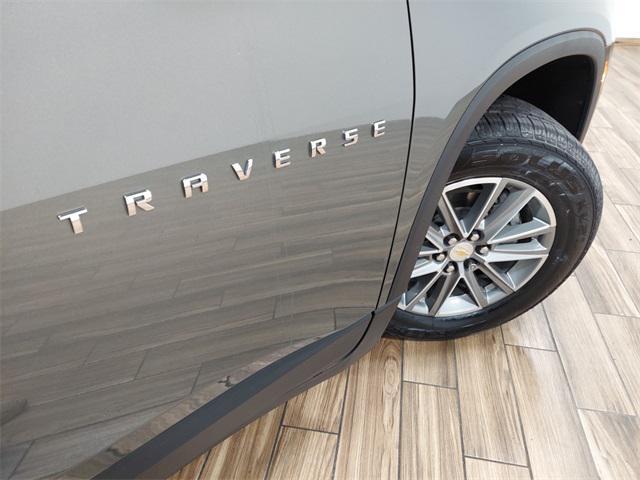 used 2023 Chevrolet Traverse car, priced at $33,990