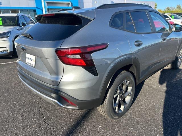 new 2025 Chevrolet Trax car, priced at $25,235