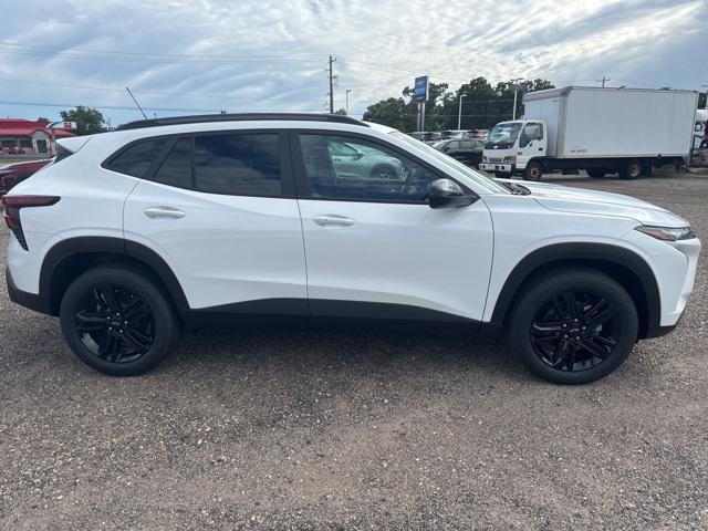 new 2025 Chevrolet Trax car, priced at $26,930