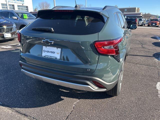 new 2025 Chevrolet Trax car, priced at $25,235