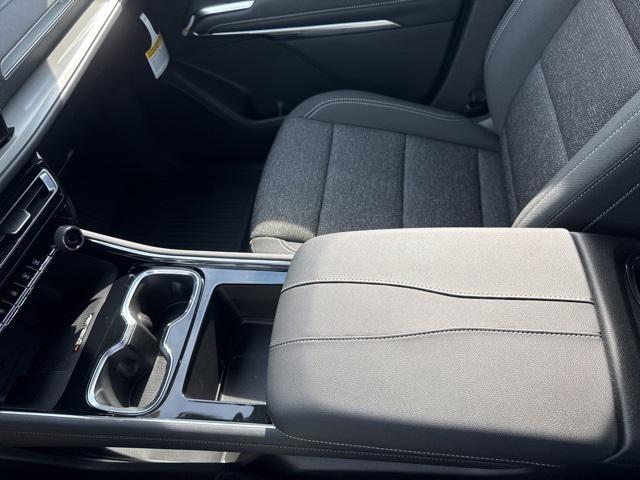 new 2025 Chevrolet Traverse car, priced at $42,560