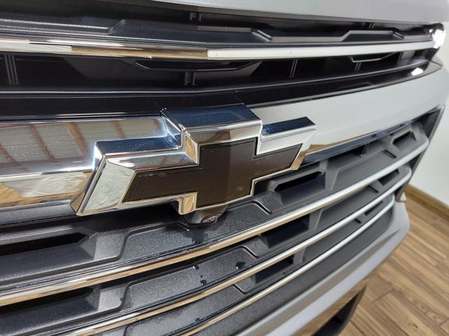 used 2024 Chevrolet Traverse car, priced at $42,858