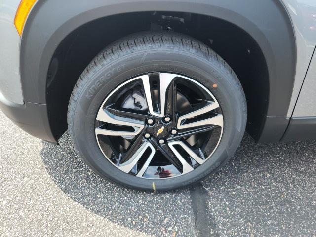 new 2025 Chevrolet TrailBlazer car, priced at $27,330