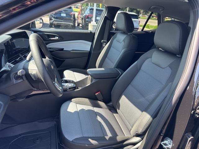 new 2025 Chevrolet Trax car, priced at $25,735
