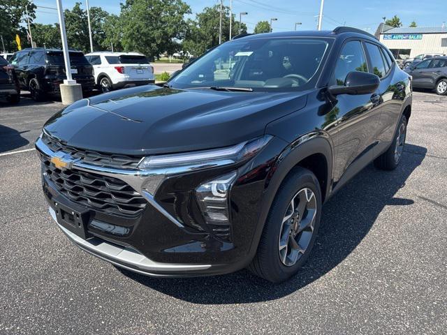 new 2025 Chevrolet Trax car, priced at $25,735