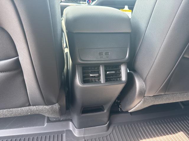 new 2026 Chevrolet Equinox car, priced at $34,370