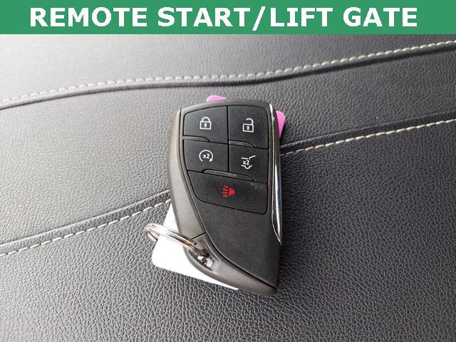 used 2025 Chevrolet Traverse car, priced at $38,929