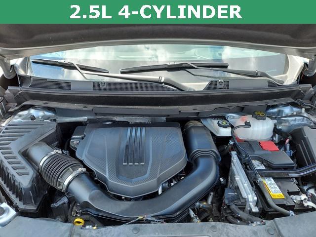 used 2025 Chevrolet Traverse car, priced at $38,929
