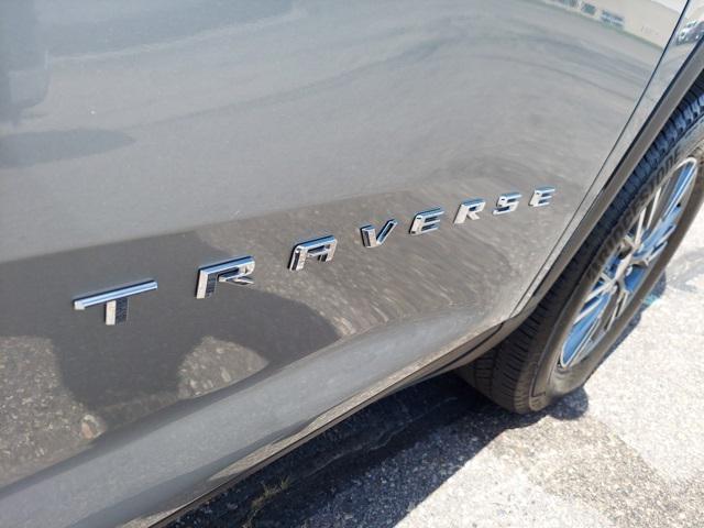 used 2025 Chevrolet Traverse car, priced at $38,929