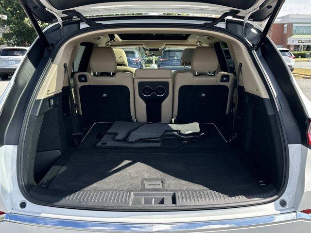 used 2024 Acura MDX car, priced at $47,995