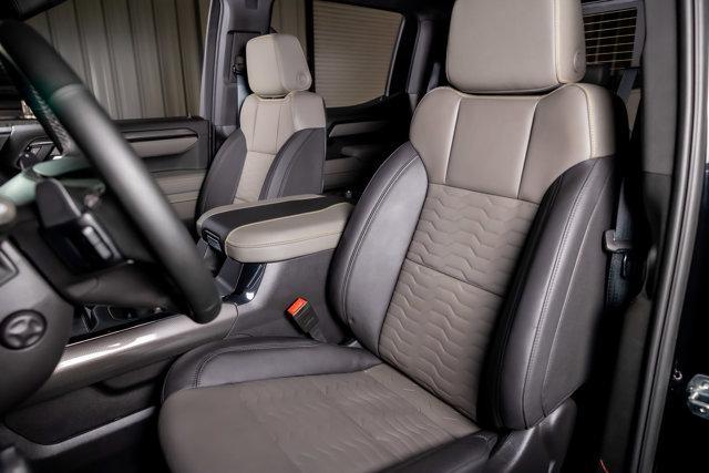 used 2025 Chevrolet Silverado 1500 car, priced at $69,997