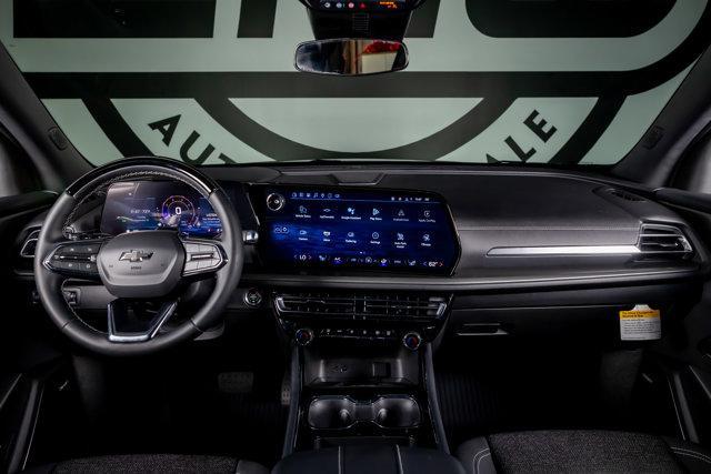 used 2025 Chevrolet Traverse car, priced at $43,597