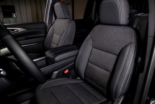 used 2025 Chevrolet Traverse car, priced at $43,597